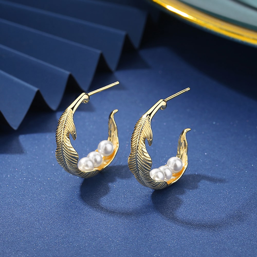 Gold Leaf Pearl Drop Earrings Jewelry - Dangle earrings - Taanaa Jewelry