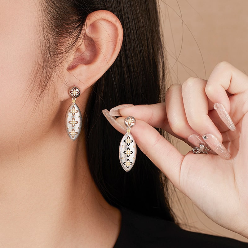 Classic Four Leaf Clover Earrings